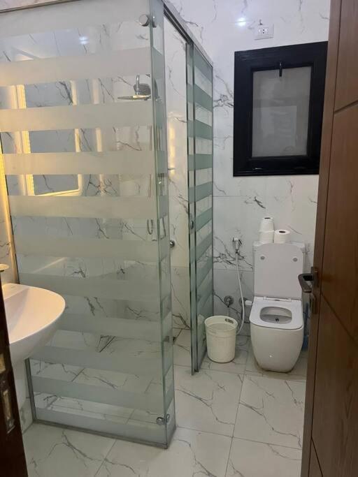 Stunning In 3 Bedroom In Midtown Compound Auc Avenue *